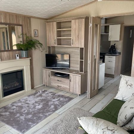Fern Lodge With Hot Tub Stonham Aspall エクステリア 写真